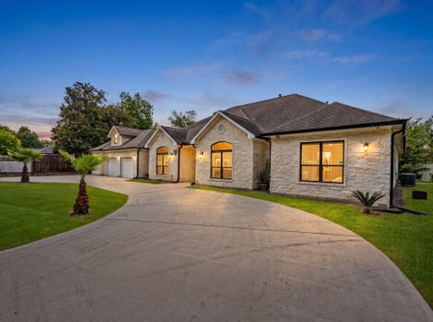 Photo of 5907 Townsan Road, Houston, TX 77396 (MLS # 51008555)