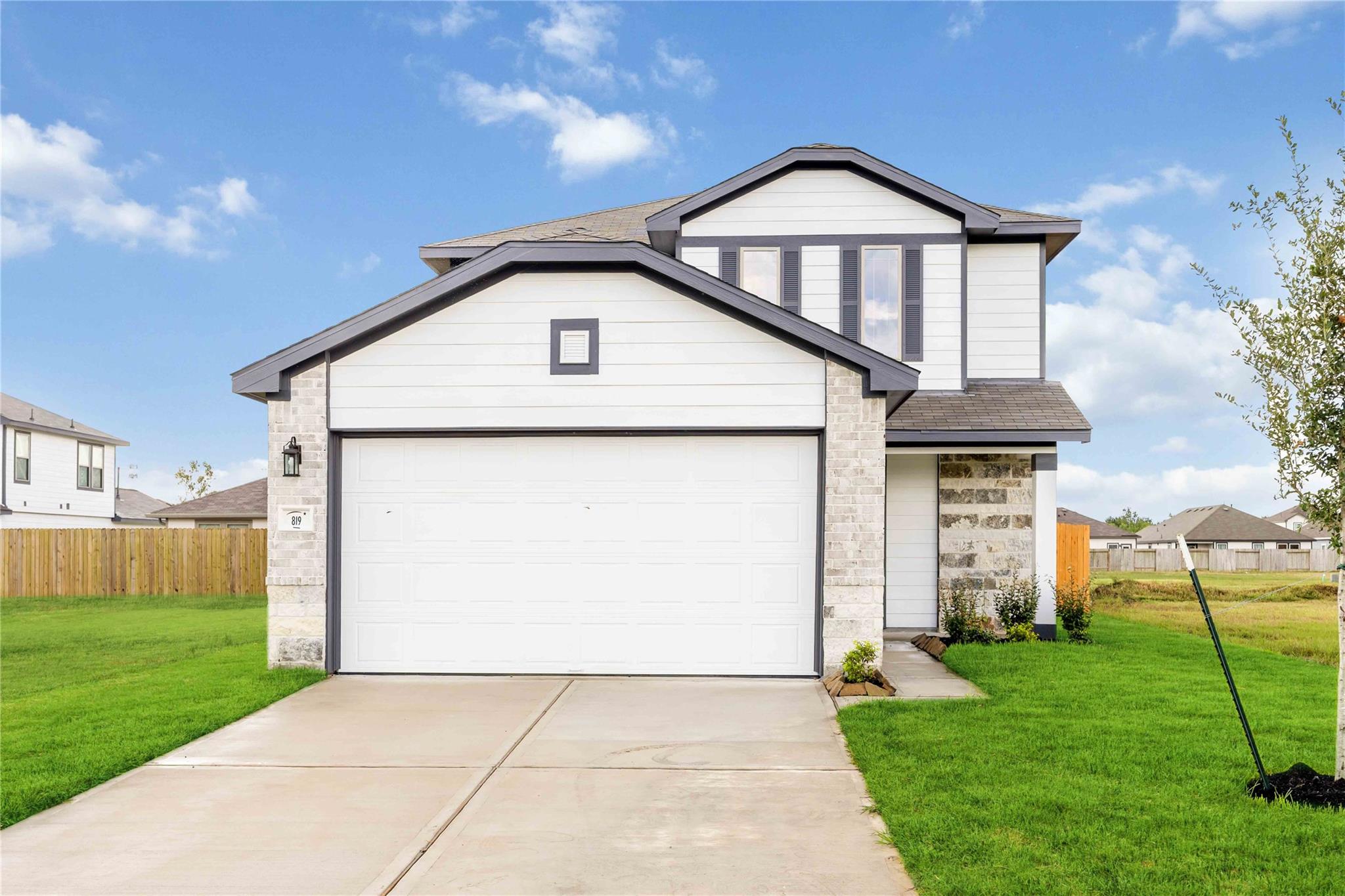 819 Clear Valley Lane