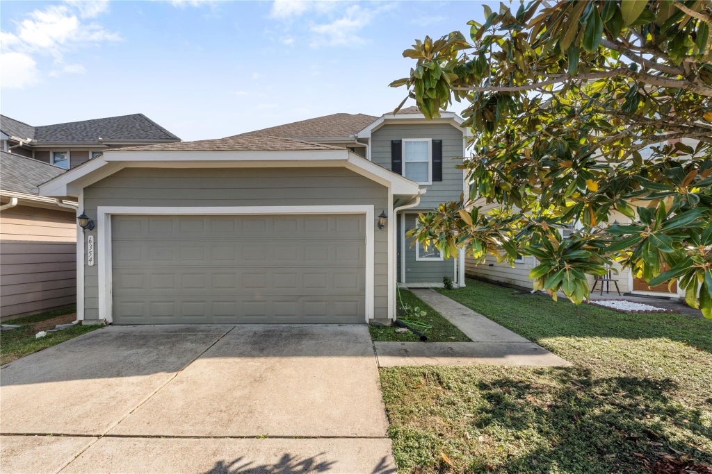 Photo of 6354 Wilshire Ridge, Houston, TX 77040 (MLS # 21567913)