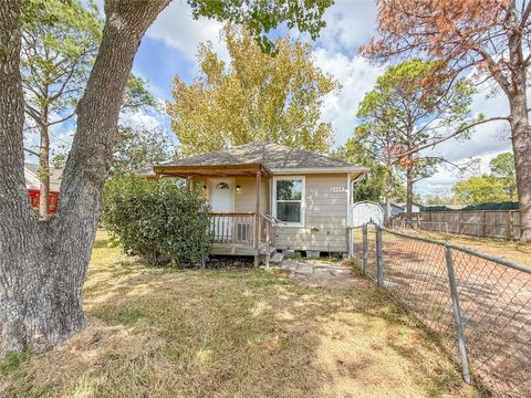 Photo of 6009 Jerrycrest Drive, Pearland, TX 77584 (MLS # 30651581) Photo of 6009 Jerrycrest Drive, Pearland, TX 77584 (MLS # 30651581)