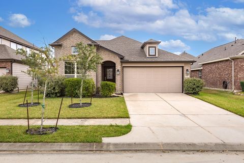 Photo of 6510 Hunters Way Lane, Baytown, TX 77521 (MLS # 17978225)