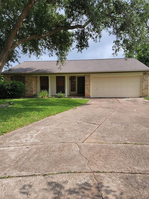 Photo of 3907 Bartons Court, Sugar Land, TX 77479 (MLS # 71890693)