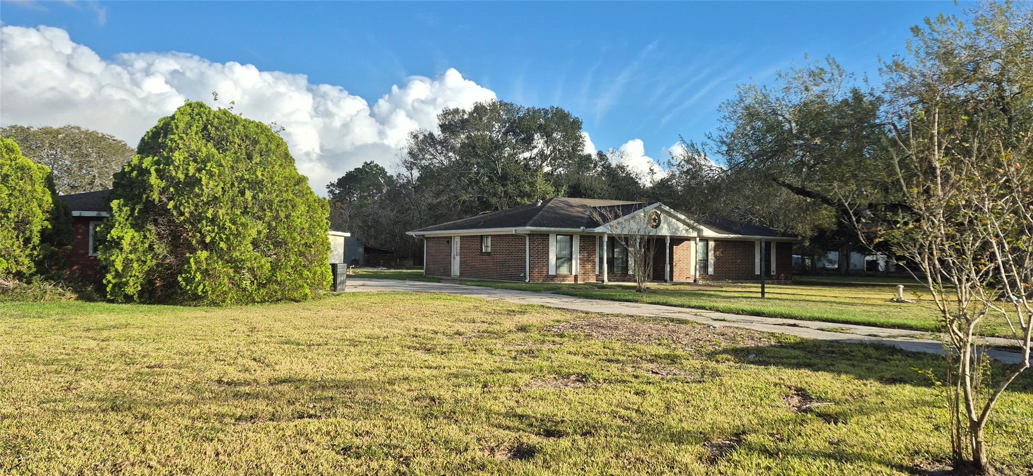 16923 Herridge Road CR827