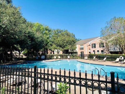 Tiny photo for 13140 Trail Hollow Drive #3140, Houston, TX 77079 (MLS # 17598925)
