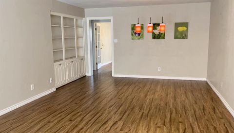 Tiny photo for 13140 Trail Hollow Drive #3140, Houston, TX 77079 (MLS # 17598925)