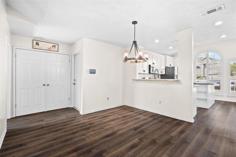 Tiny photo for 4826 Stone Bridge Street, Baytown, TX 77521 (MLS # 83247912)