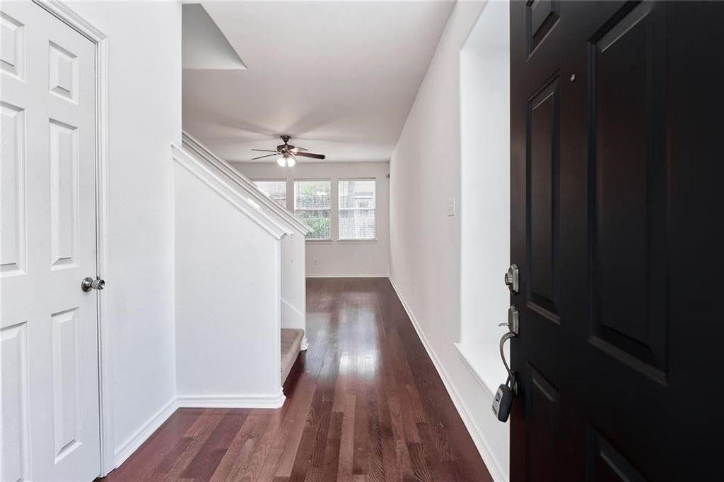 Photo of 74 Blue Creek Court Court, The Woodlands, TX 77382 (MLS # 16091097)