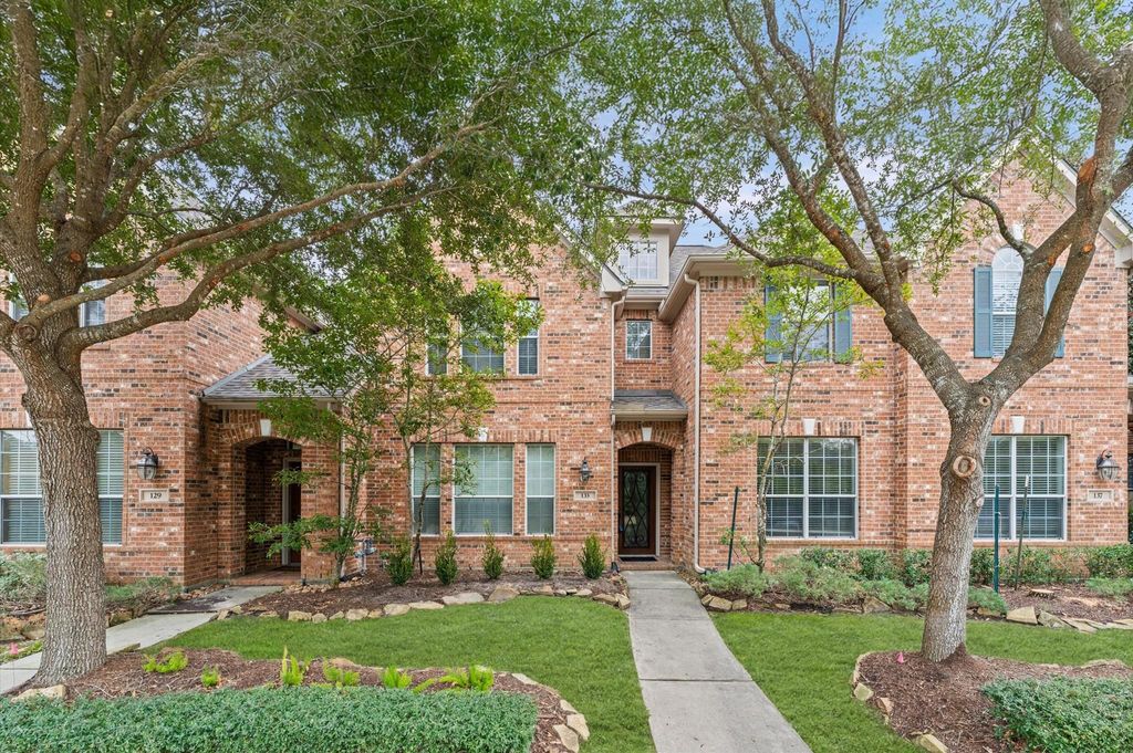 Photo of 133 E Montfair Boulevard, The Woodlands, TX 77382 (MLS # 75327031)