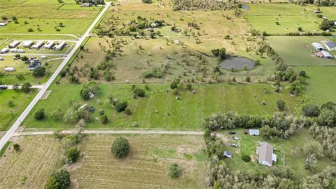 Photo of 4541 Boyett Dr, Hungerford, TX 77448 (MLS # 45201265)