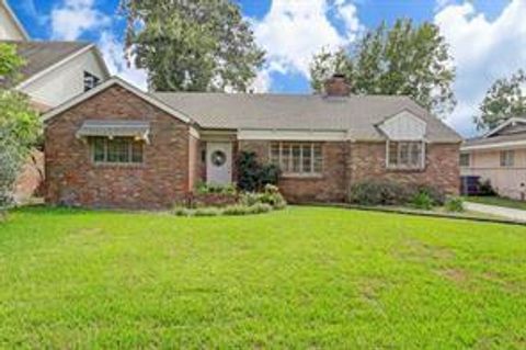 Photo of 3815 Sun Valley Drive, Houston, TX 77025 (MLS # 9276743)