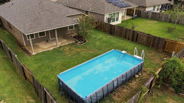 135 PINEY PATHWAY, MAGNOLIA, TX 77354 - Image 2beaaef0c5fa1de60c0bb33c72f2a476/1198222155