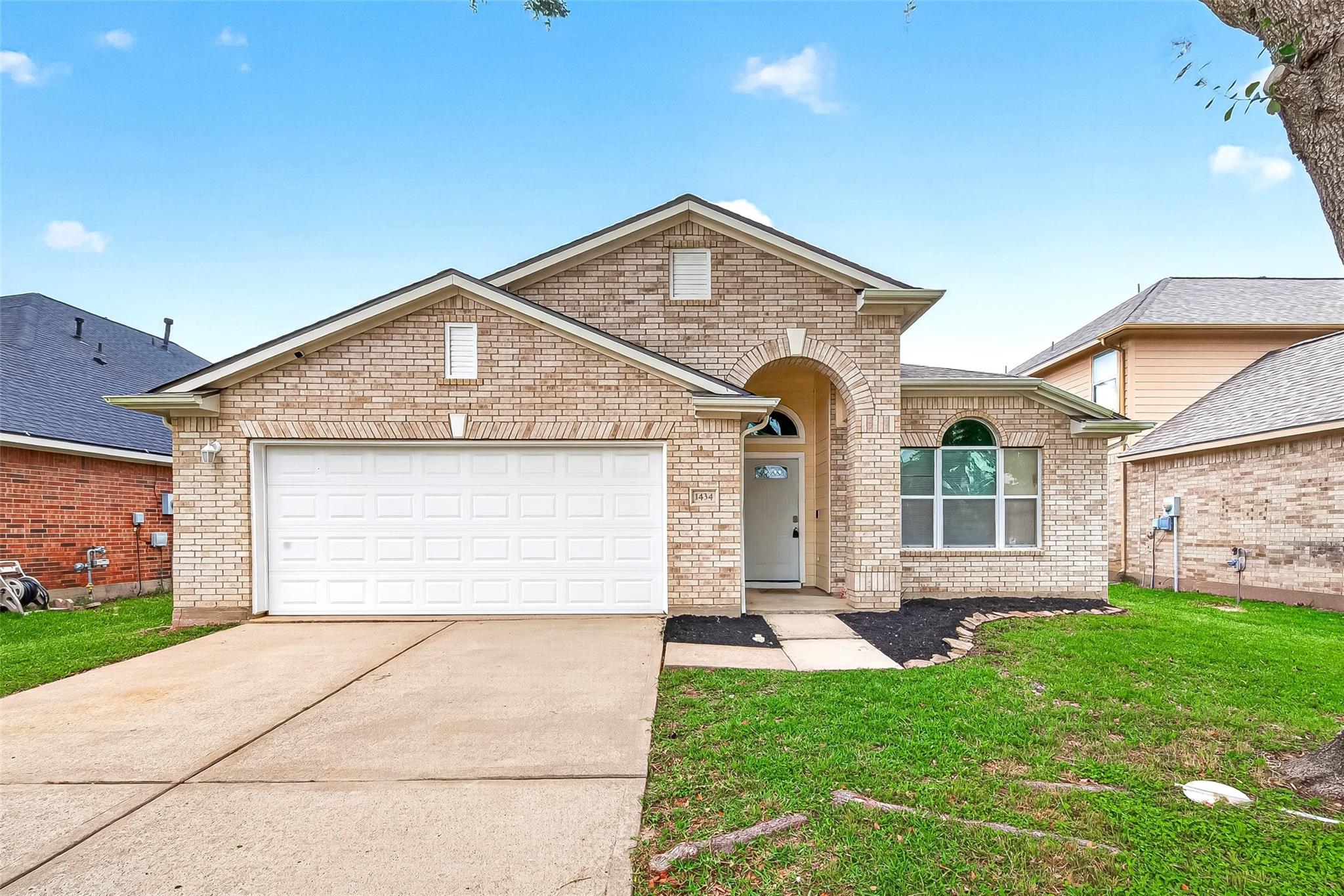 1434 Monterra Point