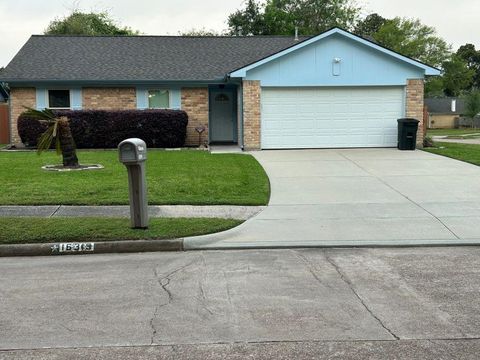 Photo of 16319 Pitch Pine Drive, Houston, TX 77070 (MLS # 21889063)