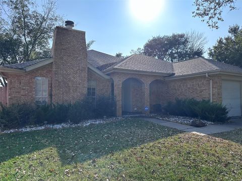 Photo of 4430 Leyland Drive, Pearland, TX 77584 (MLS # 66983747)