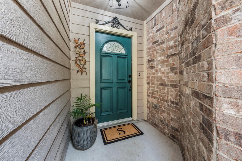 Photo of 9750 Gulfstream Drive, Conroe, TX 77303 (MLS # 23241448)