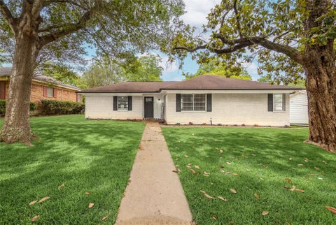 Photo of 2411 Airline Drive, Brenham, TX 77833 (MLS # 30256729)