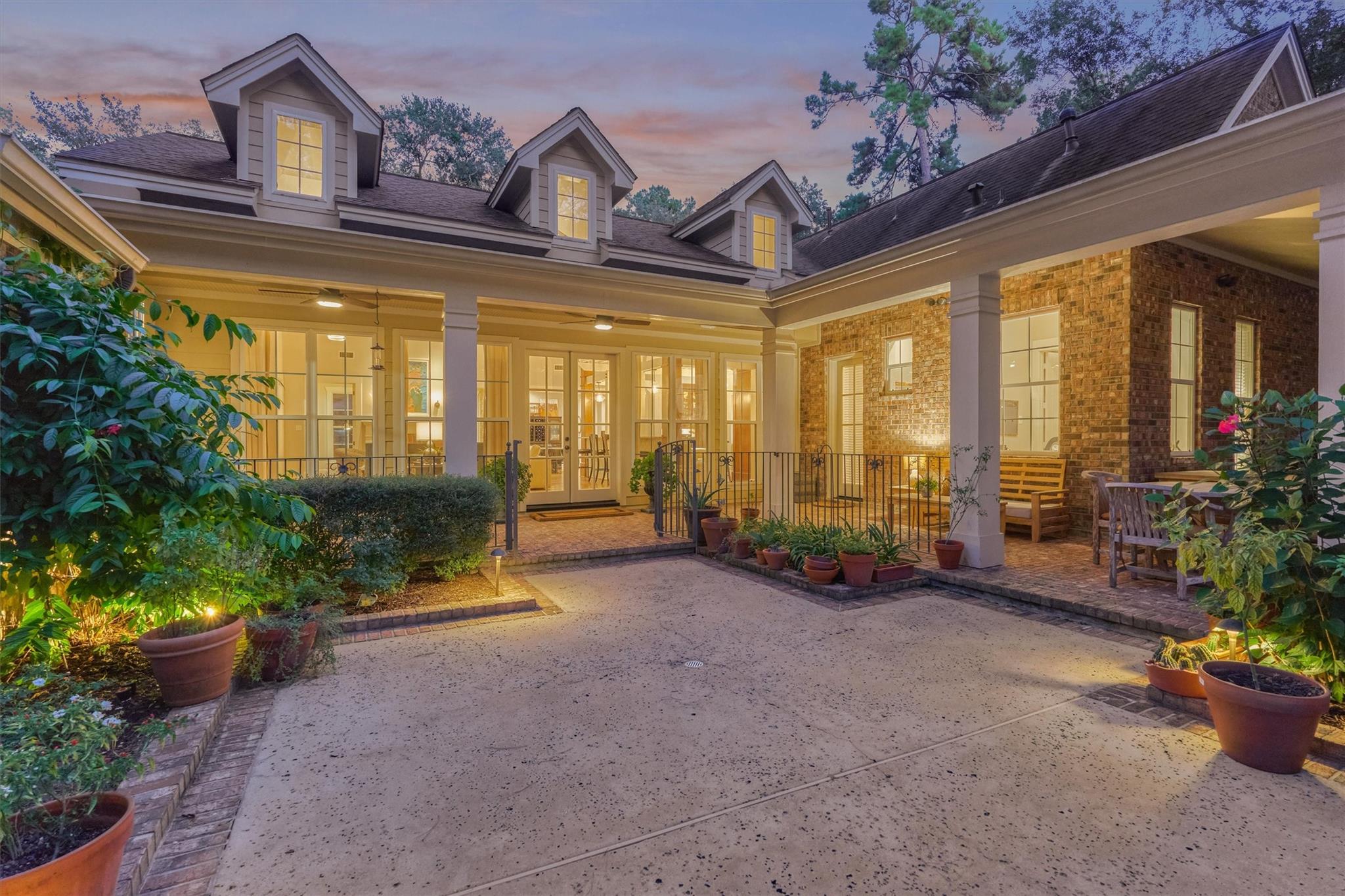 10928 Lake Forest Drive