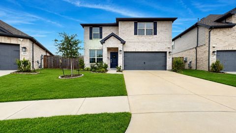Homes For Sale - 14407 Cardinal Forest Drive<br/> Conroe, TX 77302