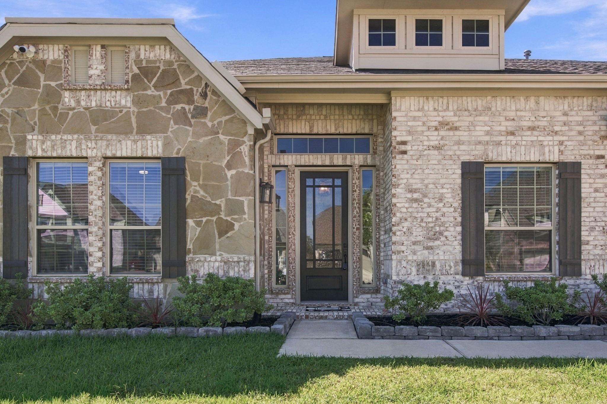 224 Peninsula Point Drive