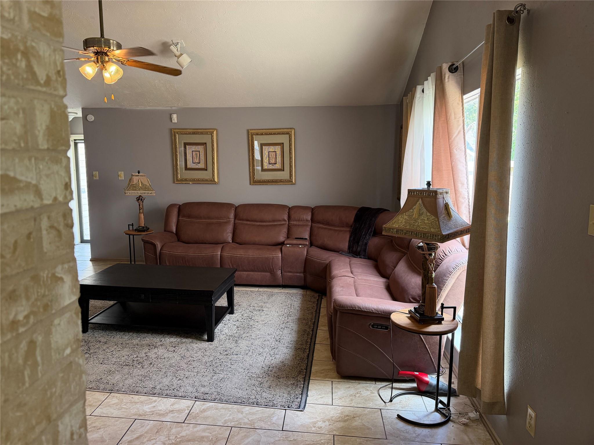 1423 Hunters Park Drive