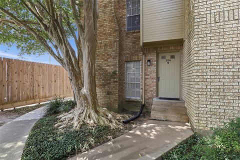 Photo of 1515 Sandy Springs Road #2104, Houston, TX 77042 (MLS # 95820095)
