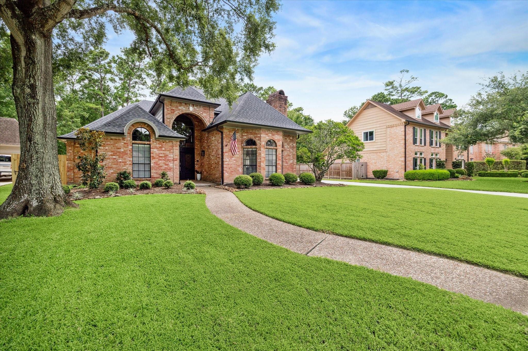 2407 Mountain Lake Drive