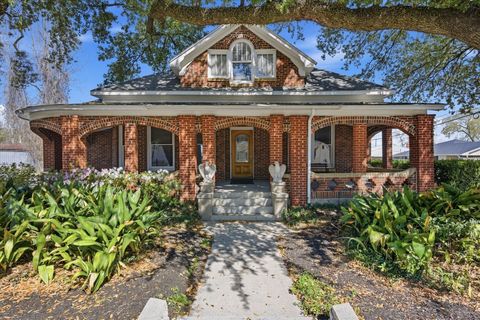 Photo of 717 E 1st Street #1, Humble, TX 77338 (MLS # 92361350)