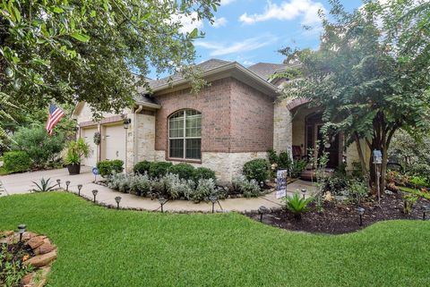 Photo of 162 W Heritage Mill Circle, Tomball, TX 77375 (MLS # 23063119)