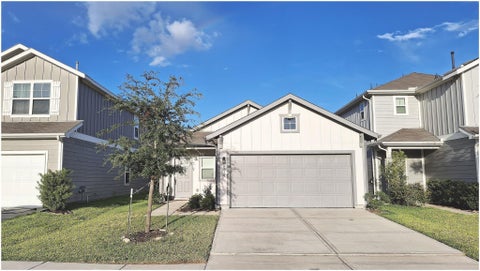 Photo of 6310 Broyhill View Lane, Houston, TX 77084 (MLS # 28829557)