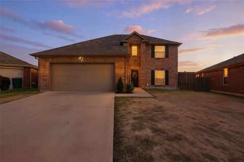 Photo of 9520 Chiefton Way, Fort Worth, TX 76244 (MLS # 28699479)