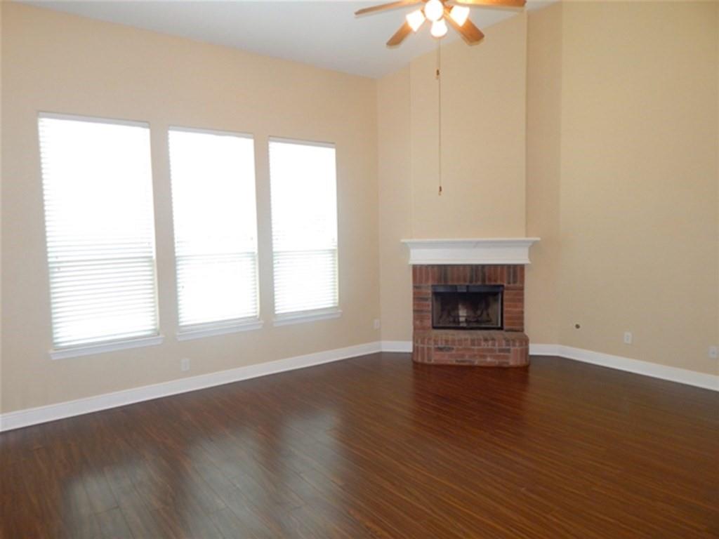 814 Levi Bend