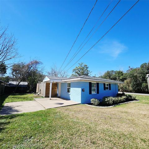 Multifamily For Sale - 305 Miles Road Rd<br/> Bacliff, TX 77518
