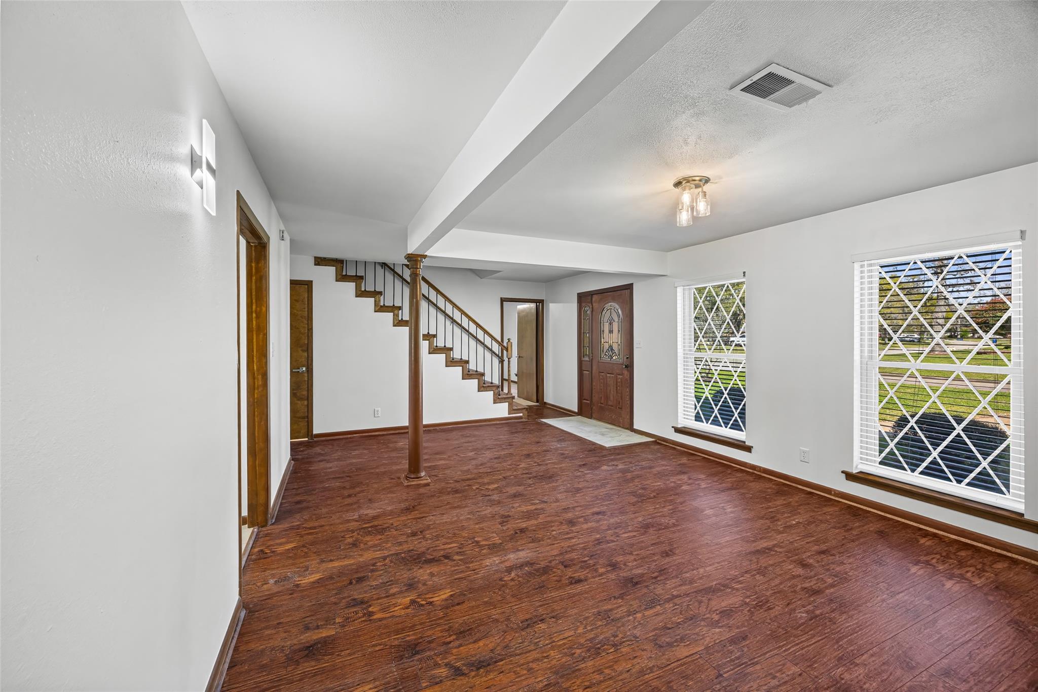 2348 Shalmar Drive