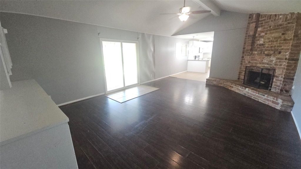 Photo of 1621 Crestmont Drive, Stafford, TX 77477 (MLS # 10813096)