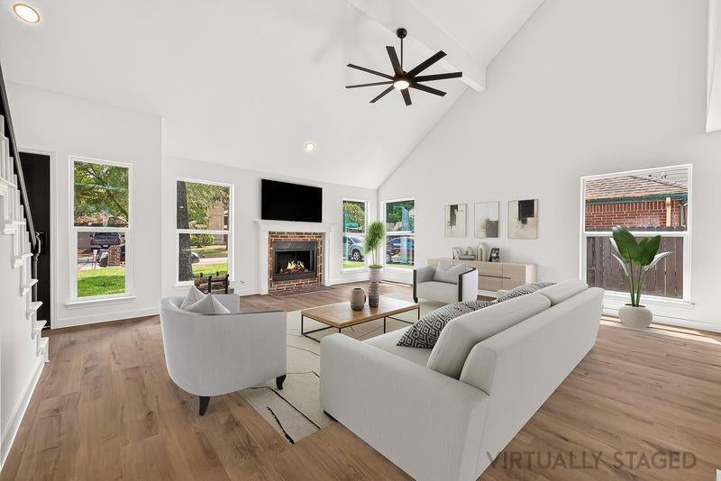 2231 Rolling Glen Drive