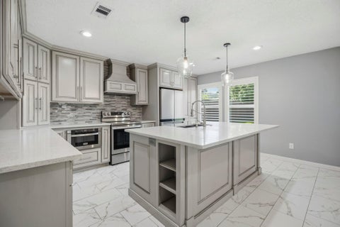 Photo of 3714 Townes Forest Road, Friendswood, TX 77546 (MLS # 85320615)
