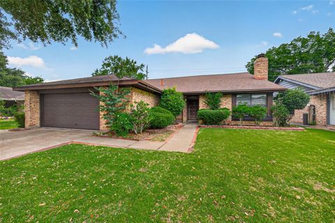 Photo of 2215 Fort Laramie Drive, Katy, TX 77449 (MLS # 10383293)