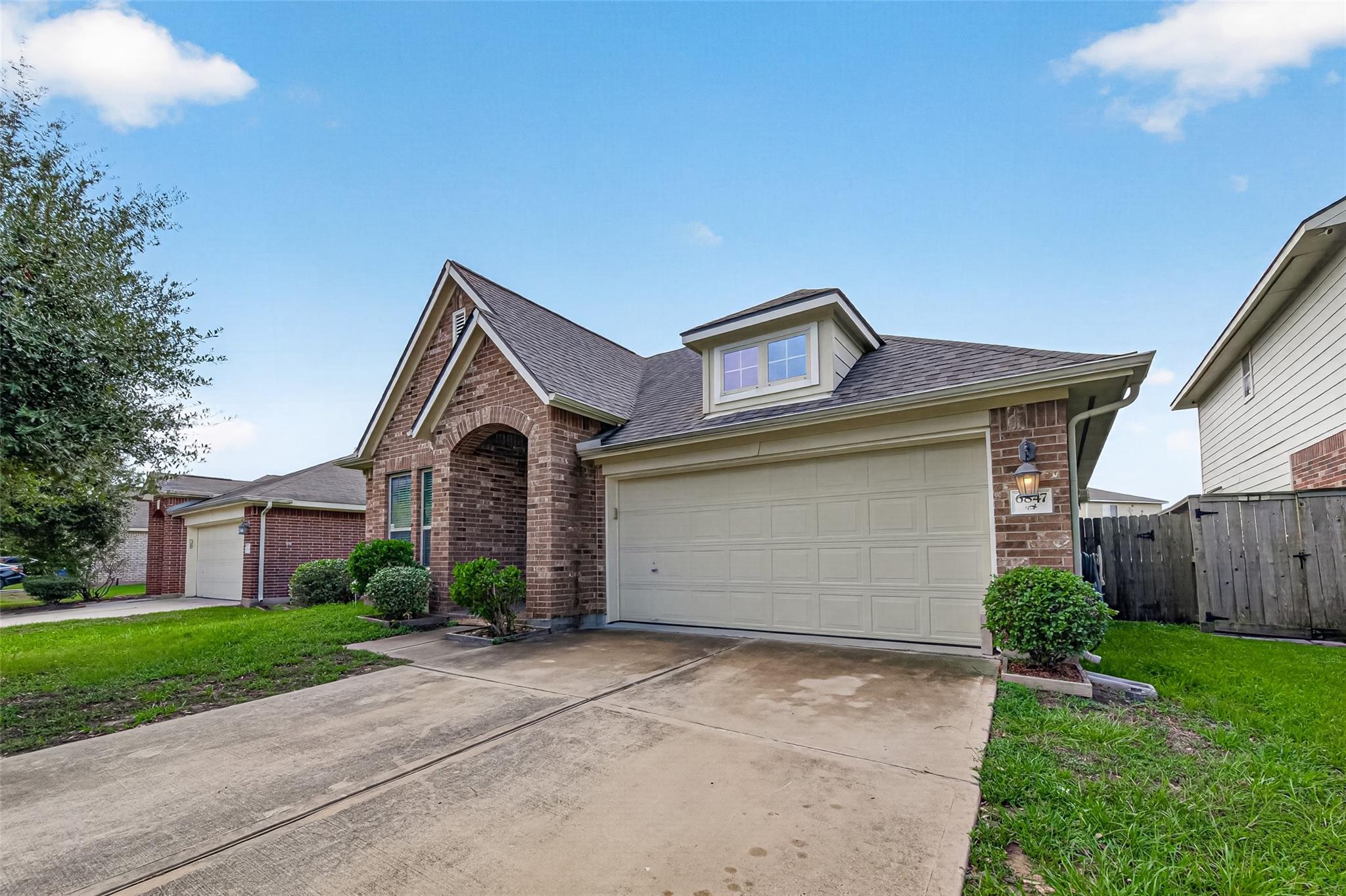 6847 Tammany Manor Lane