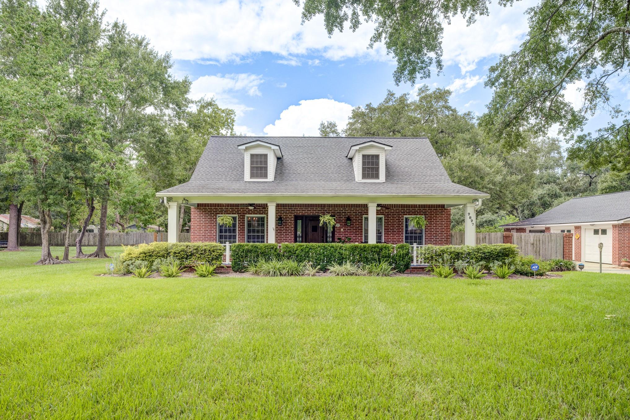 2827 Griffin Lane