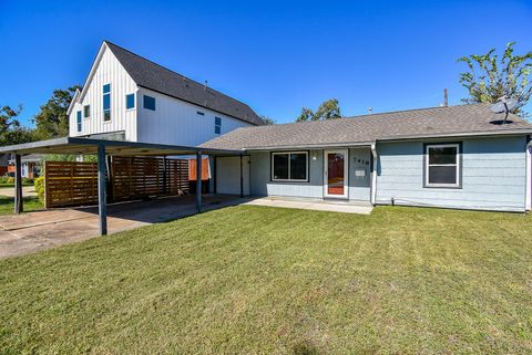 Photo of 7418 Jalna Street, Houston, TX 77055 (MLS # 19212659)
