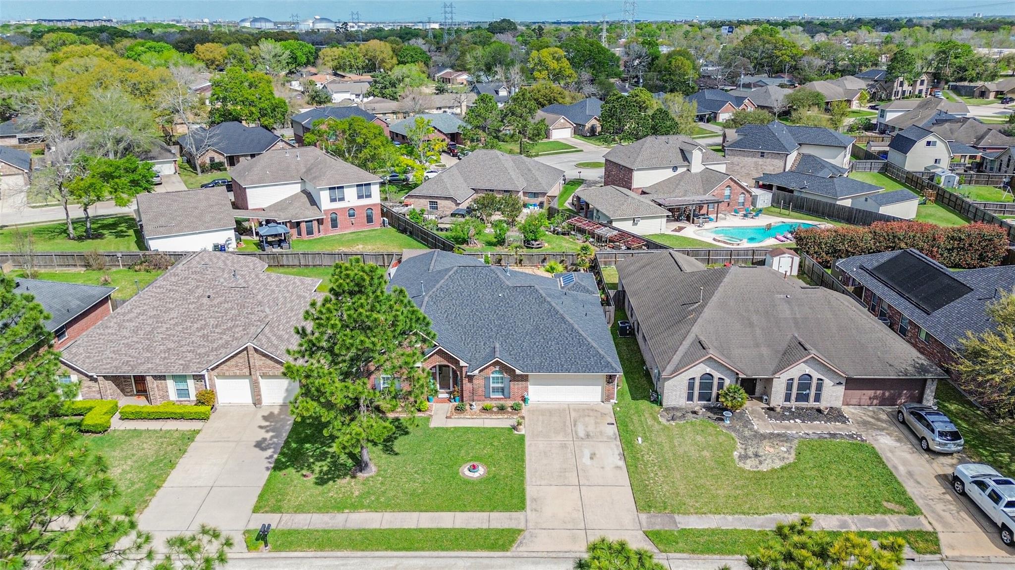 1010 Hyland Lane