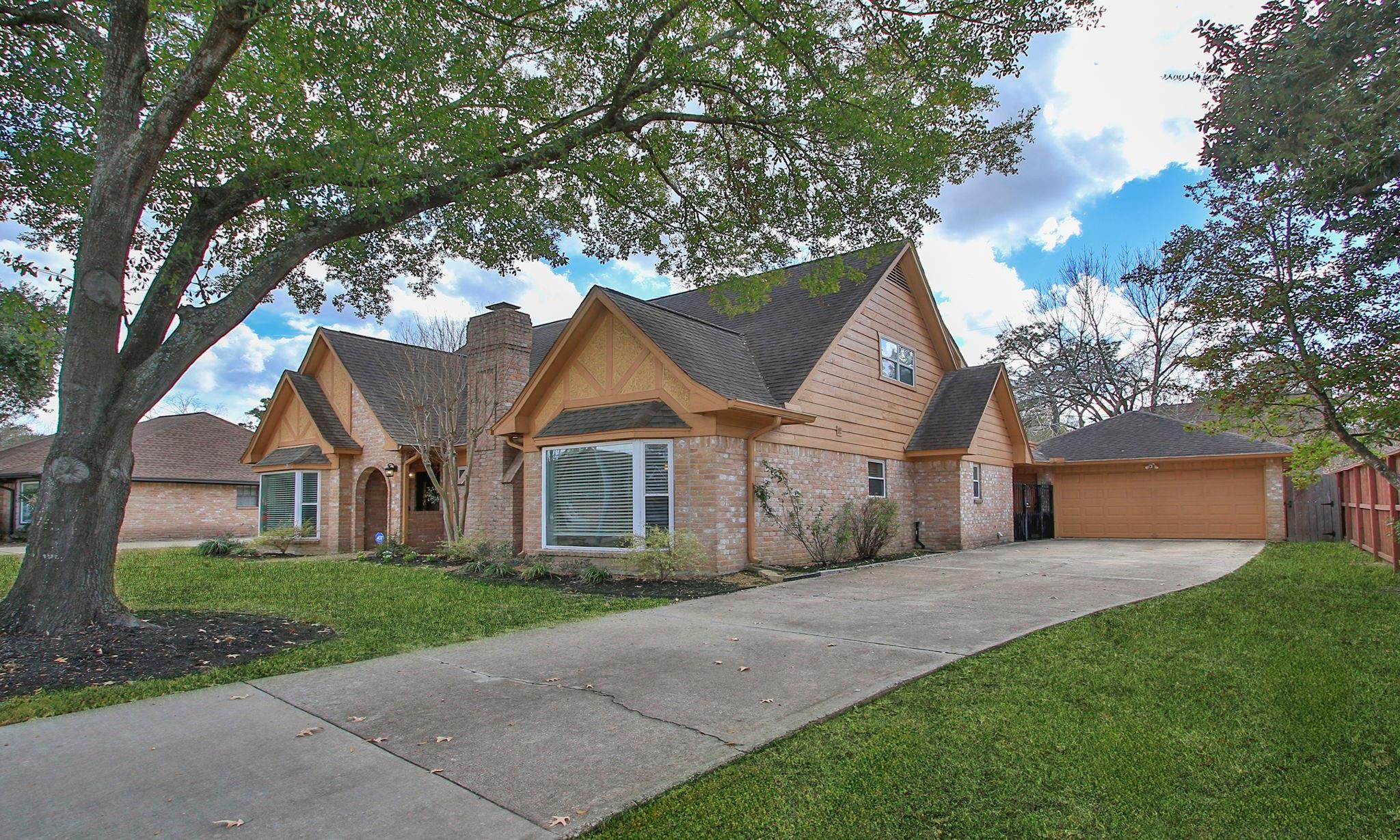 15603 Autumnbrook Drive