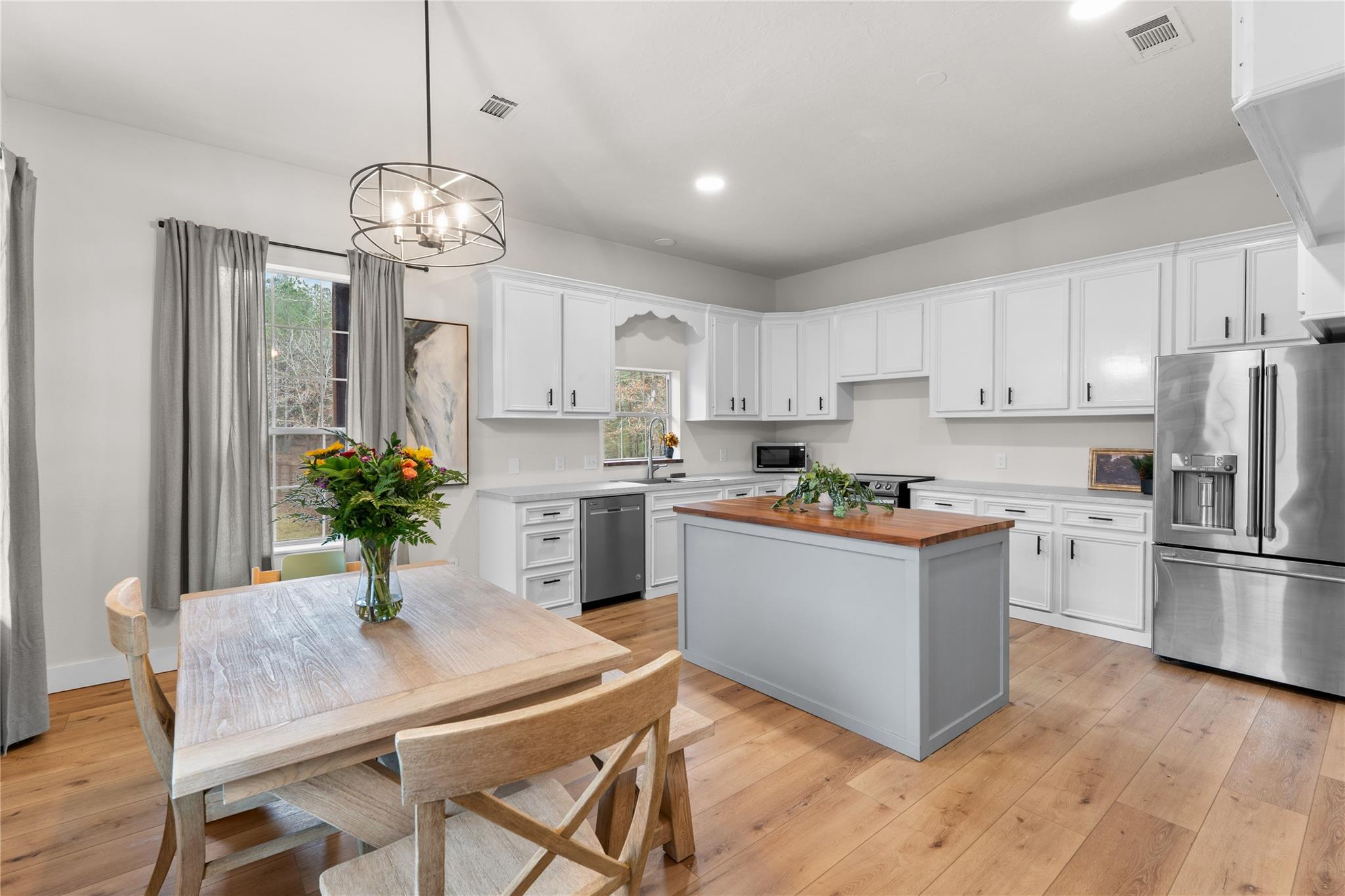 27938 Deer Run Street