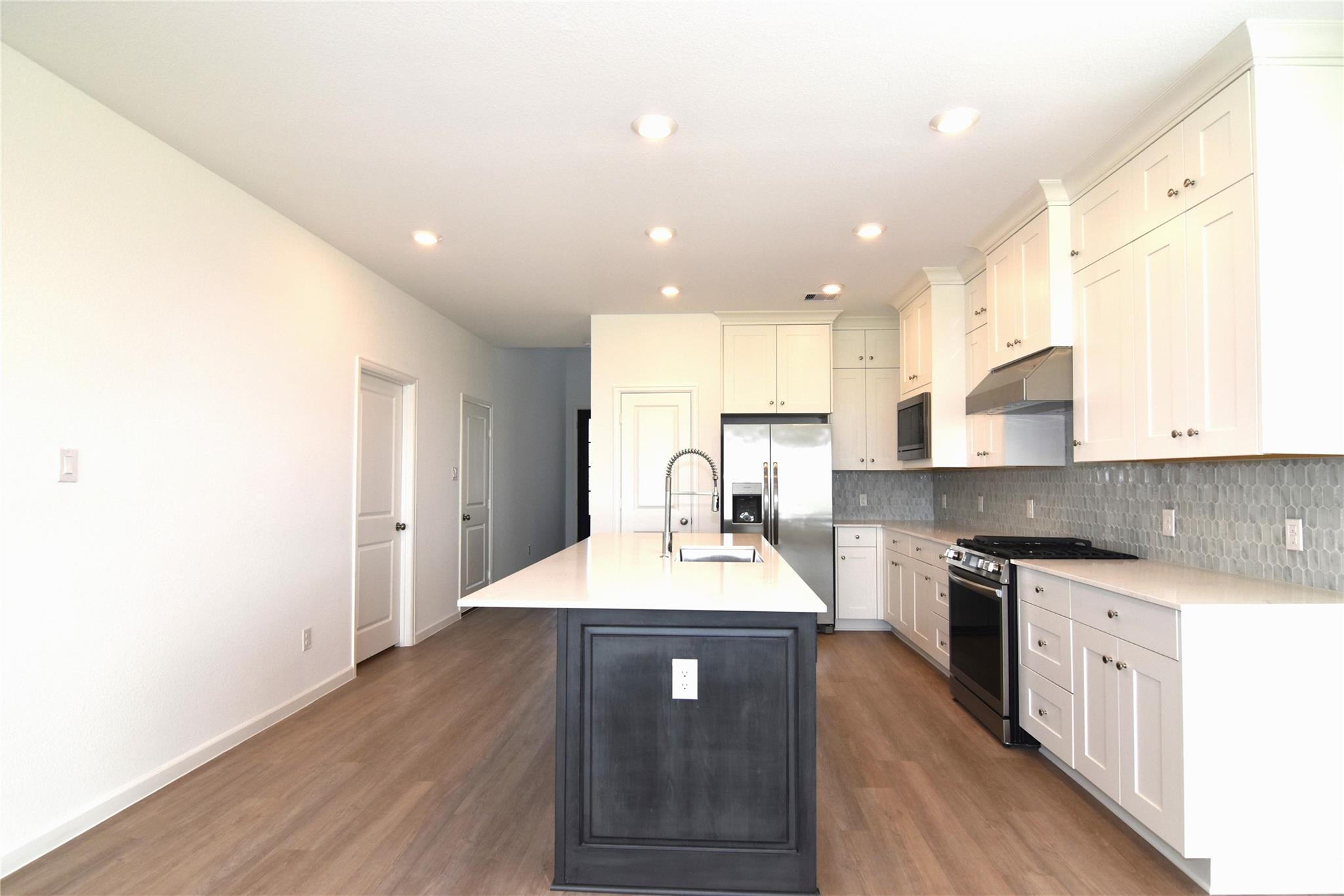 30375 Centipede Grove Lane