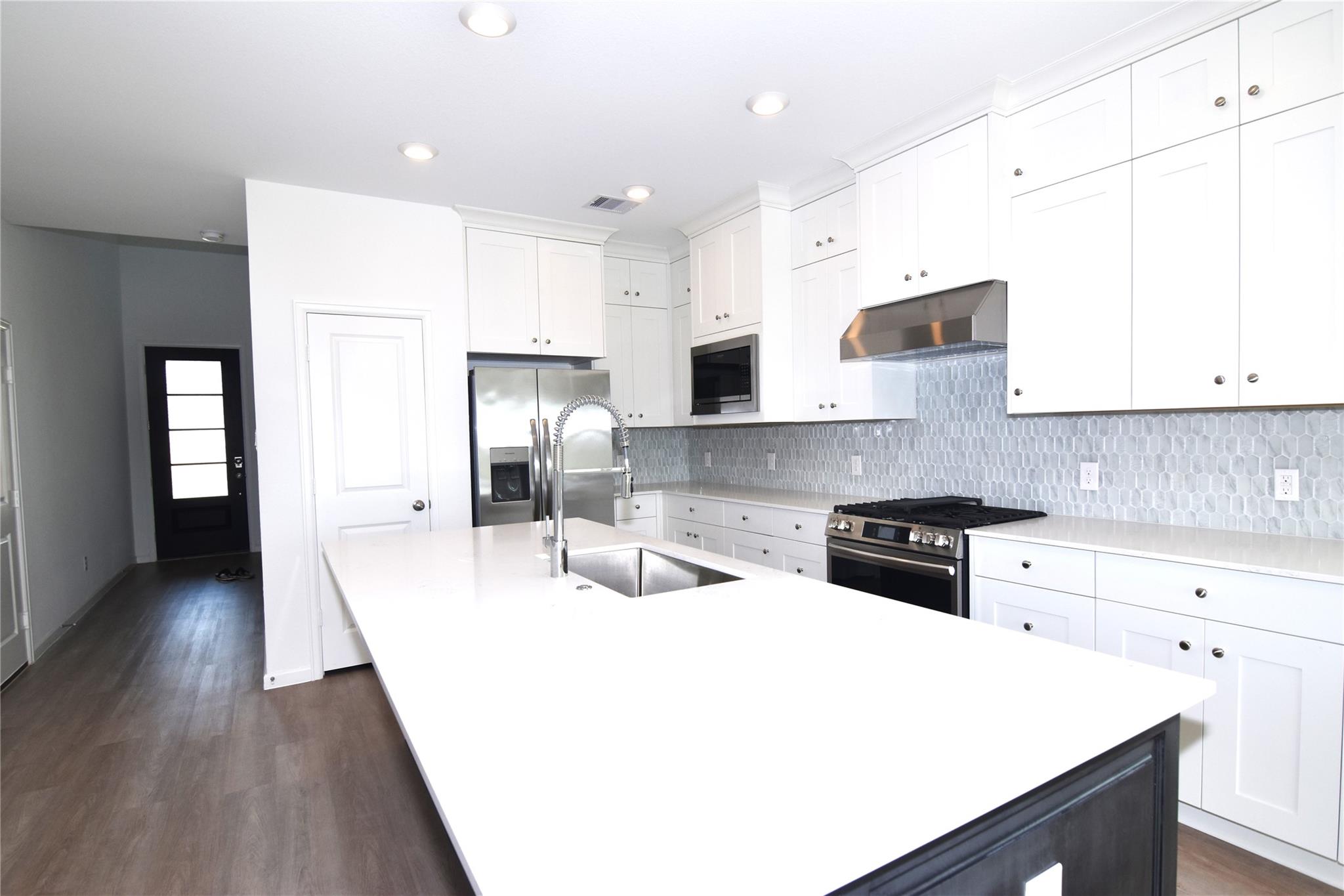 30375 Centipede Grove Lane