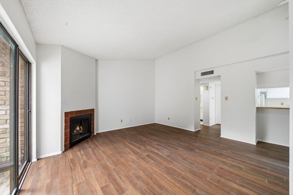 Photo of 7116 N Holiday Drive, Galveston, TX 77550 (MLS # 71211978)