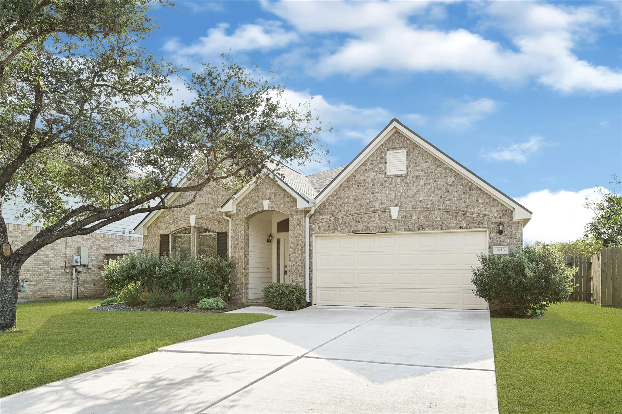 1813 Gable Stone Lane