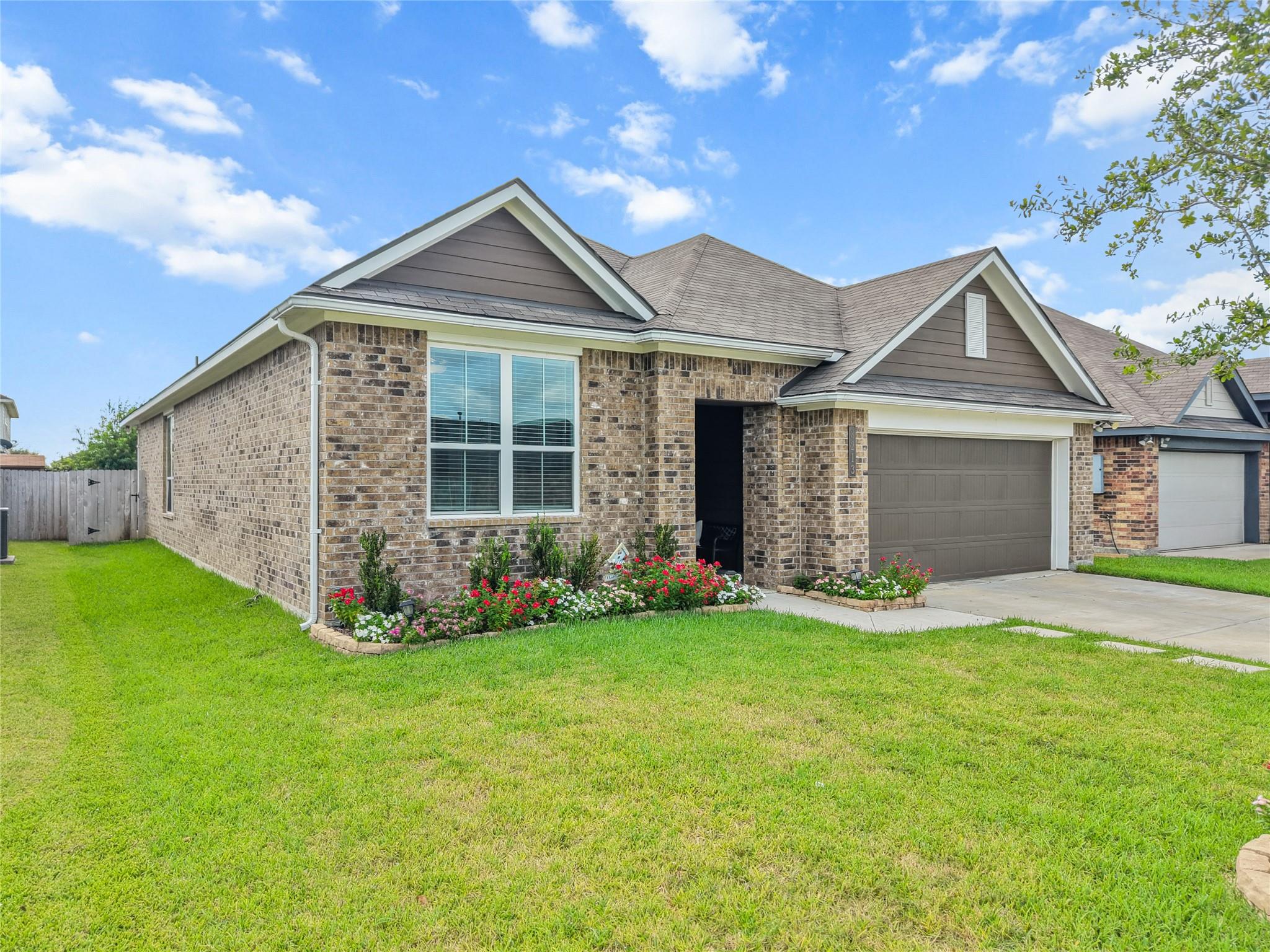 8213 Ocean Jasper Lane