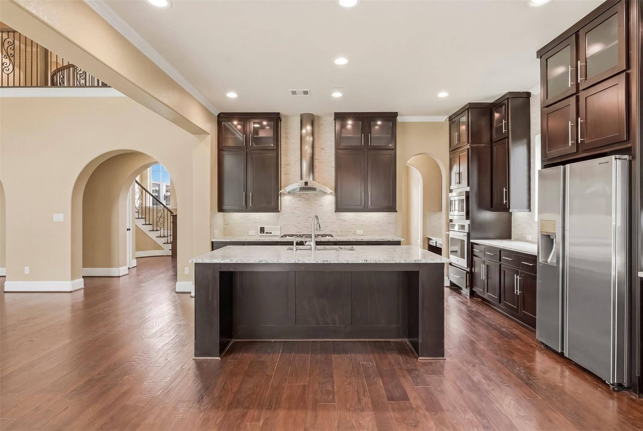 Sugar Land, Texas, 77479, United States, 5 Bedrooms Bedrooms, ,6 BathroomsBathrooms,Residential,Active,2042759