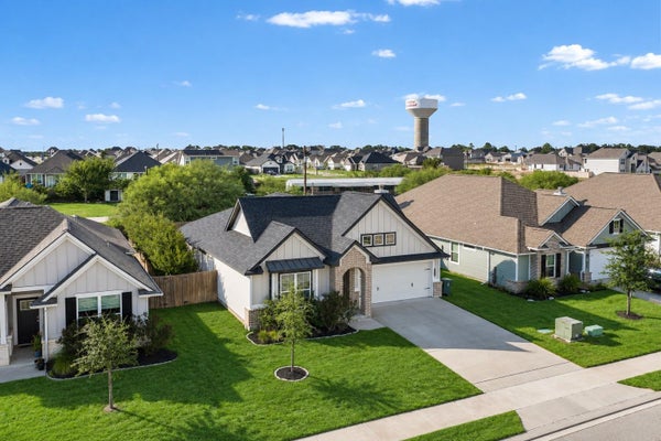 1905 CAMBRIA DR, BRYAN, TX 77807 - Image 2c6bfa0813ba54abb07ef3e31e60a6db/3533175136